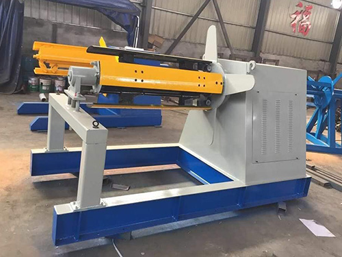 Hydraulic uncoiler