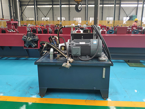 Metal floor decking roll forming machine